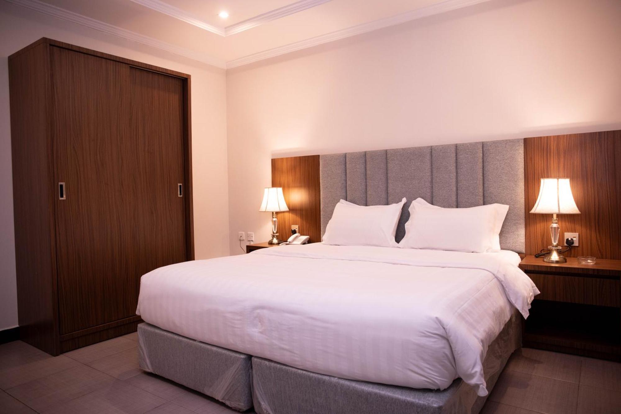 Golden Suites Jubail Exterior foto